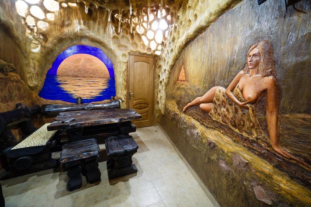 Corner House Guest House Lutsk Экстерьер фото