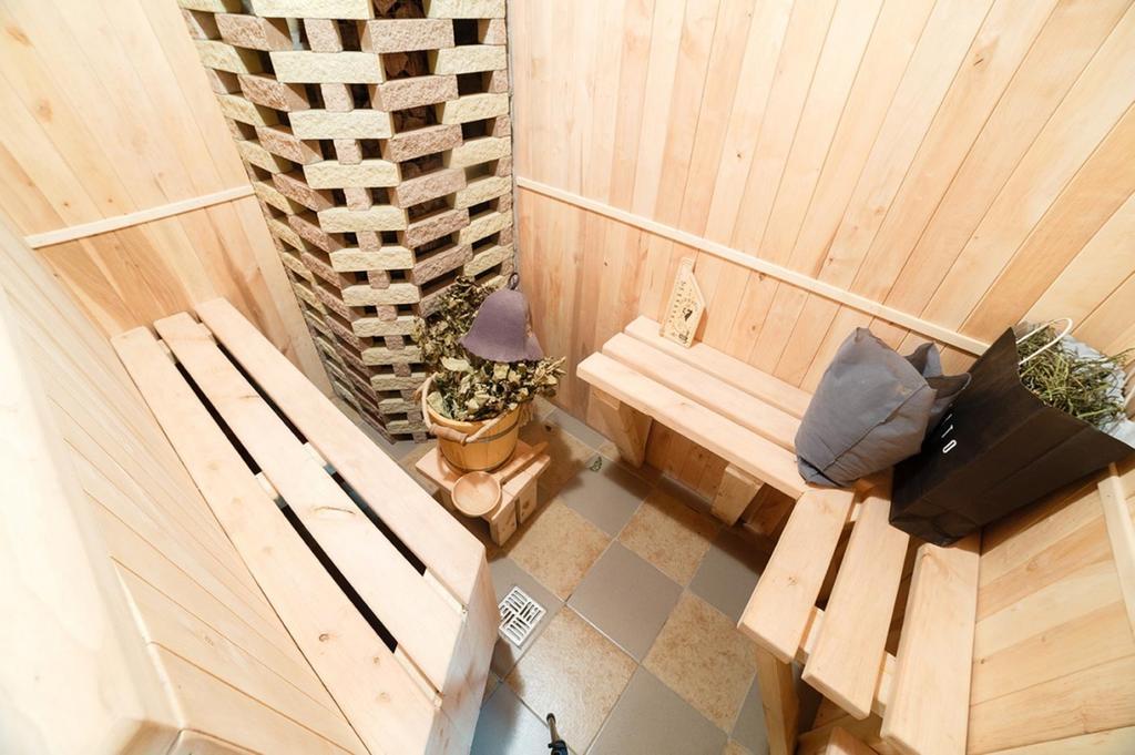 Corner House Guest House Lutsk Экстерьер фото